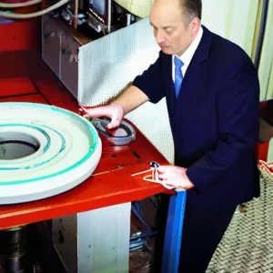Установка усиленного ремкомплекта плиты гидроаккумулятора мехатроника.